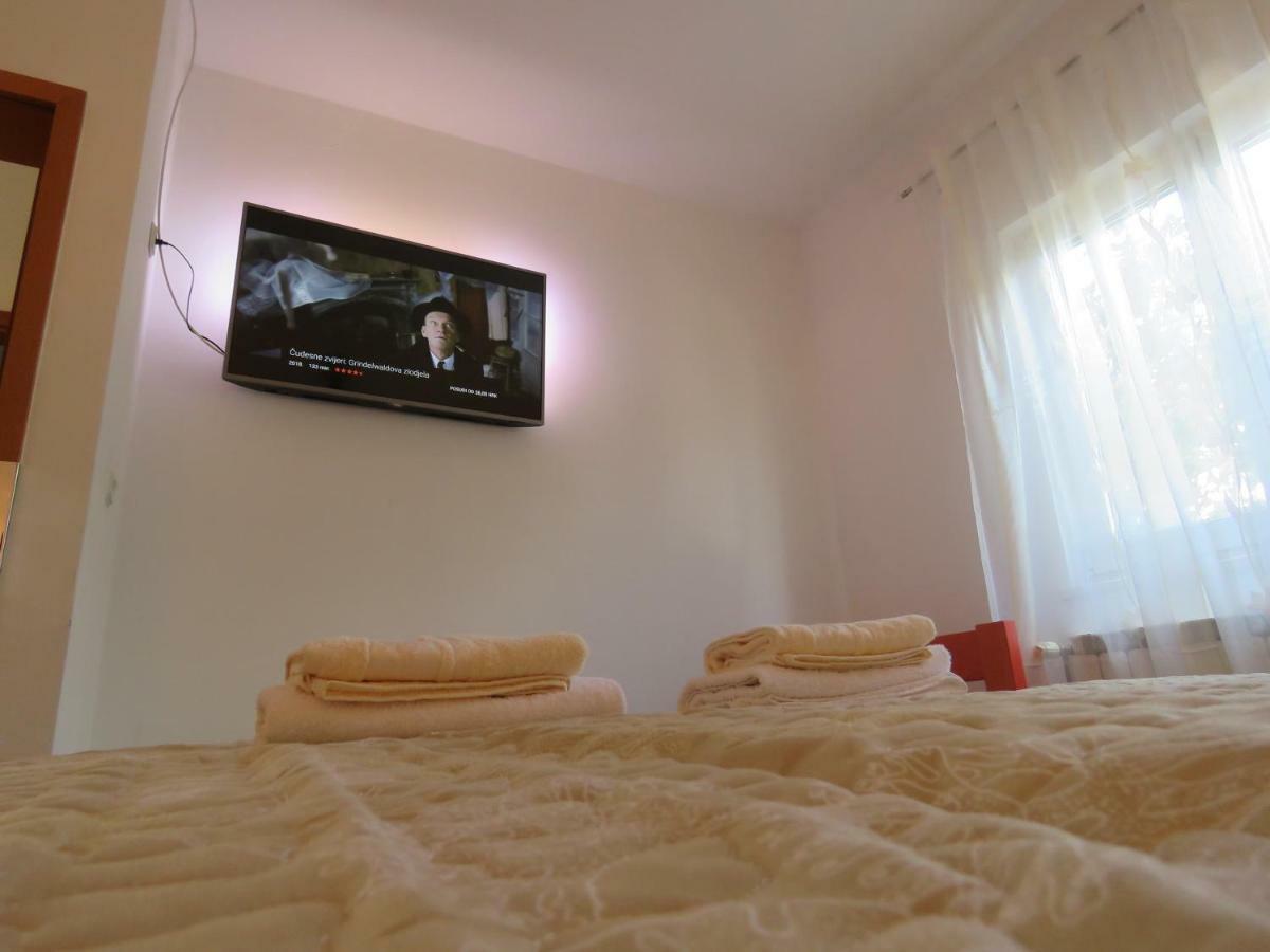Apartment Smilje Szybenik Zewnętrze zdjęcie