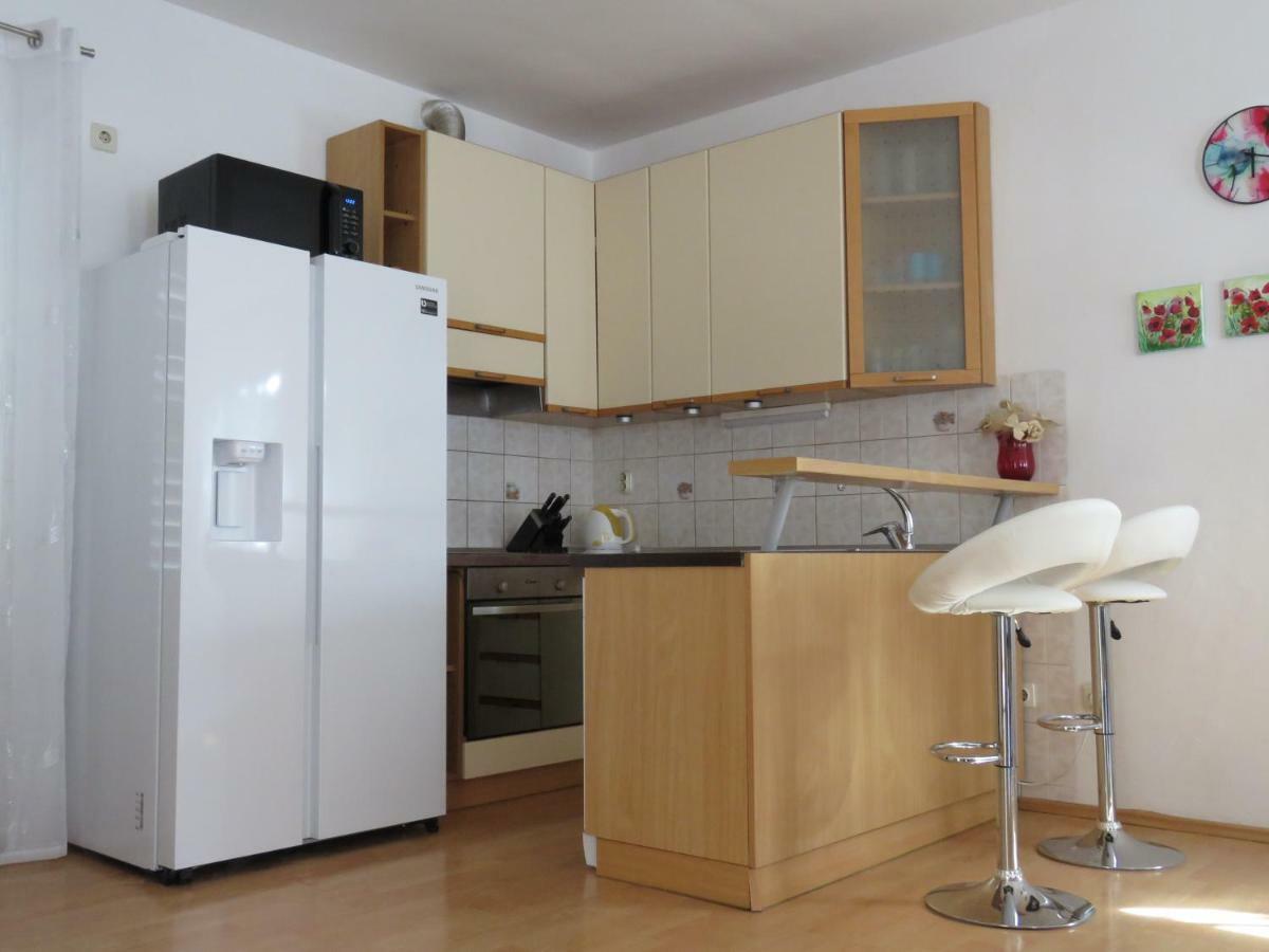 Apartment Smilje Szybenik Zewnętrze zdjęcie