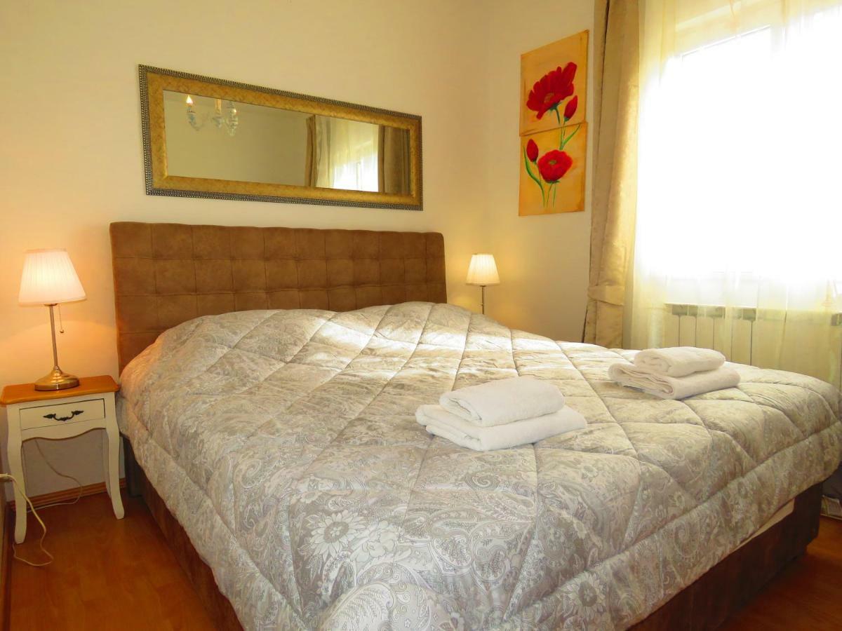 Apartment Smilje Szybenik Zewnętrze zdjęcie